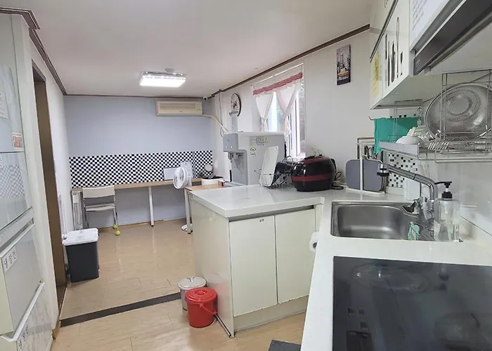 Herberg Sweet House Seoul, Line 2 & 5 - Direct To Hongdae Gangnam *