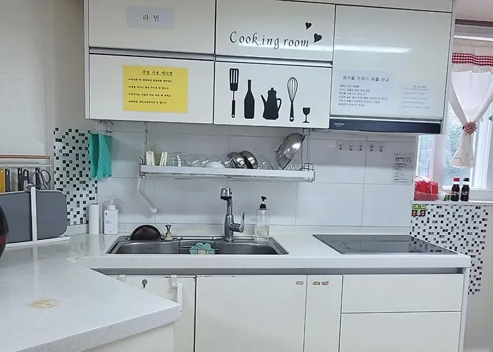 Herberg Sweet House Seoul, Line 2 & 5 - Direct To Hongdae Gangnam Seoel