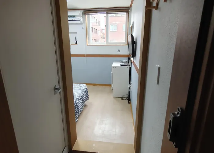 Herberg Sweet House Seoul, Line 2 & 5 - Direct To Hongdae Gangnam *