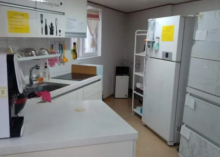 Herberg Sweet House Seoul, Line 2 & 5 - Direct To Hongdae Gangnam Seoel