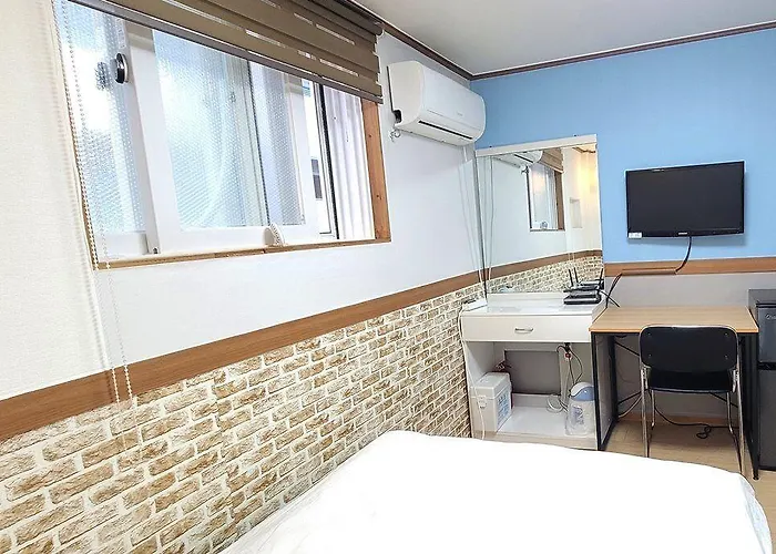 Sweet House Seoul, Line 2 & 5 - Direct To Hongdae Gangnam 賓館 *