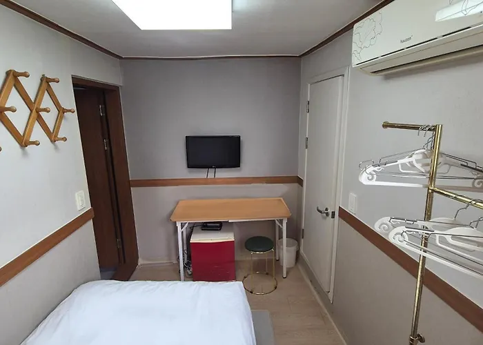 Herberg Sweet House Seoul, Line 2 & 5 - Direct To Hongdae Gangnam Seoel