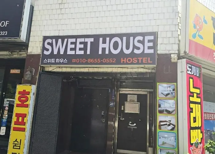 Sweet House Seoul, Line 2 & 5 - Direct To Hongdae Gangnam * Seoel